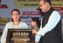 विश्व मासिक धर्म स्वच्छता दिवस पर कैबिनेट मंत्री रेखा आर्या ने किया बालिकाओं को जागरूक, किशोरी और महिलाओं को वितरित की स्वच्छता किट