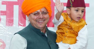 मुख्यमंत्री धामी का अभिनंदन समारोह में हुआ सम्मान, कहा ये सम्मान उत्तराखंड की सवा करोड़ जनता के सहयोग और समर्थन का प्रतीक 