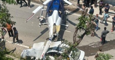 हेलीकॉप्टर में तकनीक खराबी के चलते केदारनाथ राष्ट्रीय राजमार्ग पर बडासू के पास की एमरजेंसी लैंडिंग, बाल-बाल बचे यात्री 