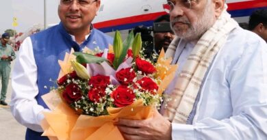 केंद्रीय गृह मंत्री अमित शाह के देवभूमि आगमन पर जॉलीग्रांट एयरपोर्ट पर मुख्यमंत्री धामी ने किया स्वागत 