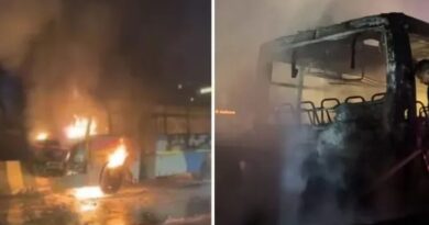 देहरादून-हरिद्वार हाईवे पर मौत का तांडव! बस-ट्रैक्टर ट्रॉली की टक्कर के बाद 5 गाड़ियों में आग, जिंदा जली महिला 