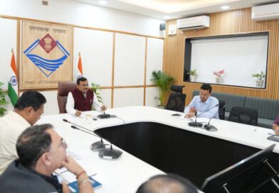 मुख्य सचिव आनंद बर्द्धन ने ली व्यय वित्त समिति की बैठक, रामनगर और नीलकंठ में बनेगी मल्टी स्टोरी पर्किंग, काठगोदाम में बनेगा पुल, आदेश जारी