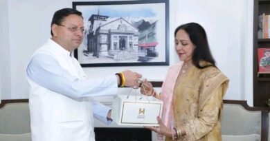 मुख्यमंत्री धामी से नई दिल्ली में बॉलीवुड अभिनेत्री एवं मथुरा की सांसद हेमा मालिनी ने की भेंट