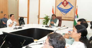 मुख्य सचिव आनन्द बर्द्धन ने ली कुम्भ मेला – 2027 की तैयारियों को लेकर बैठक, निर्माण कार्यों के शासनादेश के विलम्ब पर जताई नाराजगी