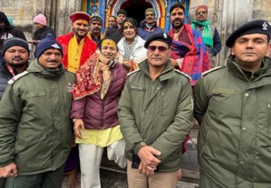 प्रसिद्ध गायक कैलाश खैर ने केदारनाथ धाम के किये दर्शन, विधिवत पूजा-अर्चना कर बाबा केदार का लिया आशीर्वाद