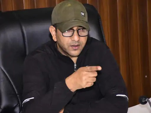 गंगोत्री-यमुनोत्री मार्ग पर बिना फिटनेस और ओवरलोड वाहनों पर कसेगा शिकंजा, जिलाधिकारी प्रशांत आर्य के सख्त निर्देश