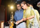 विश्व मासिक धर्म स्वच्छता दिवस पर कैबिनेट मंत्री रेखा आर्या ने किया बालिकाओं को जागरूक, कहा सृष्टि की सृजनकर्ता है नारी 