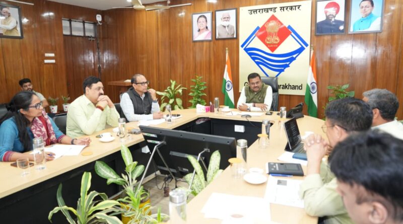 मुख्य सचिव आनन्द बर्द्धन ने शिक्षा विभाग के अंतर्गत विद्यार्थियों की ट्रैकिंग एवं मैपिंग आदि के सम्बन्ध में ली बैठक, दिए निर्देश