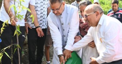 कैबिनेट मंत्री गणेश जोशी ने पौधारोपण कार्यक्रम में किया प्रतिभाग, बोले ‘एक पेड़ माँ के नाम’ अभियान से जुड़कर पर्यावरण संरक्षण का लें संकल्प