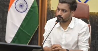 रेन वाटर हार्वेस्टिंग से ओवरब्रिज तक, विकास कार्यों की समीक्षा में डीएम डॉ0 आशीष चौहान ने दिखाई सख्ती,  धीमी प्रगति पर अधिकारियों को चेतावनी