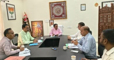 श्रीनगर में अंडरग्राउंड होंगी सभी विद्युत लाइनें, बिजली के खम्भों पर झूलते तारों से शहर को मिलेगी निजात