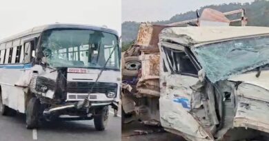 हरिद्वार में भीषण सड़क हादसा, रोडवेज बस ने पिकअप को मारी टक्कर, 3 की मौत, 4 लोग घायल