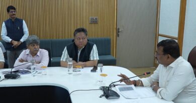 मुख्य सचिव आनन्द बर्द्धन ने शिलान्यास किए गए प्रोजेक्ट्स की प्रगति की ली समीक्षा बैठक, 40 गतिमान परियोजनाओं की ली जानकारी
