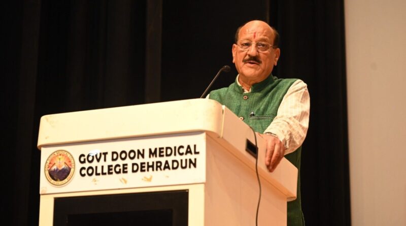 डॉक्टर्स डे के अवसर पर प्रदेश के 37 प्रतिष्ठित डॉक्टर सम्मानित, स्वास्थ्य मंत्री सुबोध उनियाल बोले- राज्य में बनाया जायेगा विशेषज्ञ चिकित्सकों का पृथक कॉडर