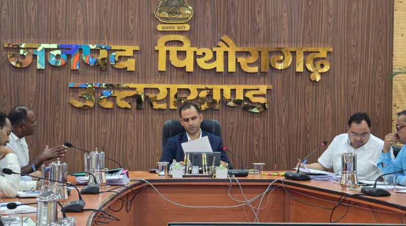 जिलाधिकारी आशीष कुमार भटगांई ने सुनीं आमजन की समस्याएं, समयबद्ध एवं गुणवत्तापूर्ण निस्तारण के दिए निर्देश