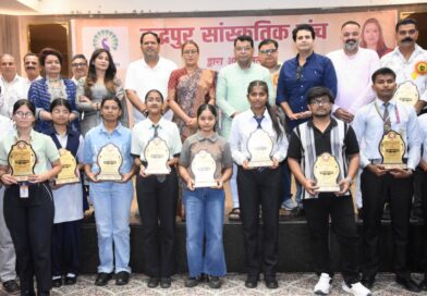 खेल मंत्री रेखा आर्या ने उत्तराखंड व सीबीएसई बोर्ड के 93 टॉपर्स का किया सम्मान, बोली- मेधावी छात्र ही उत्तराखंड का उज्ज्वल भविष्य