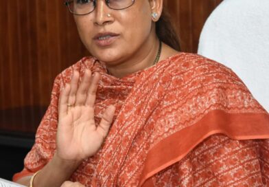 खेल मंत्री रेखा आर्या ने विभागीय योजनाओं की समीक्षा बैठक, खेल नीति तैयार करते समय आम लोगों के सुझाव आमंत्रित करने के दिए  निर्देश