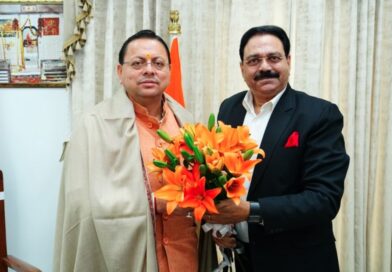 राज्य पिछड़ा वर्ग कल्याण परिषद उपाध्यक्ष अशोक वर्मा ने मुख्यमंत्री धामी से की शिष्टाचार भेंट, जनसमस्याओं की सौंपी रिपोर्ट 