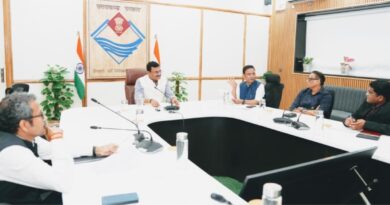 मुख्य सचिव आनन्द बर्द्धन ने ली व्यय वित्त समिति की बैठक, विभिन्न विभागों के प्रस्तावों को दी संस्तुति