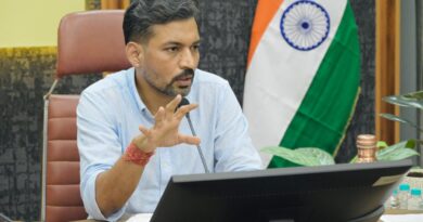 कांवड़ मेले के चलते हरिपुरकलां क्षेत्र के स्कूल 11 अगस्त तक बंद, ऑनलाइन होगी पढ़ाई- जिलाधिकारी डॉ. आशीष चौहान