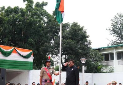 स्वतंत्रता दिवस के अवसर पर मुख्य सचिव आनंद बर्द्धन ने सचिवालय परिसर में किया ध्वजारोहण, विकसित उत्तराखंड और सुशासन का लिया संकल्प