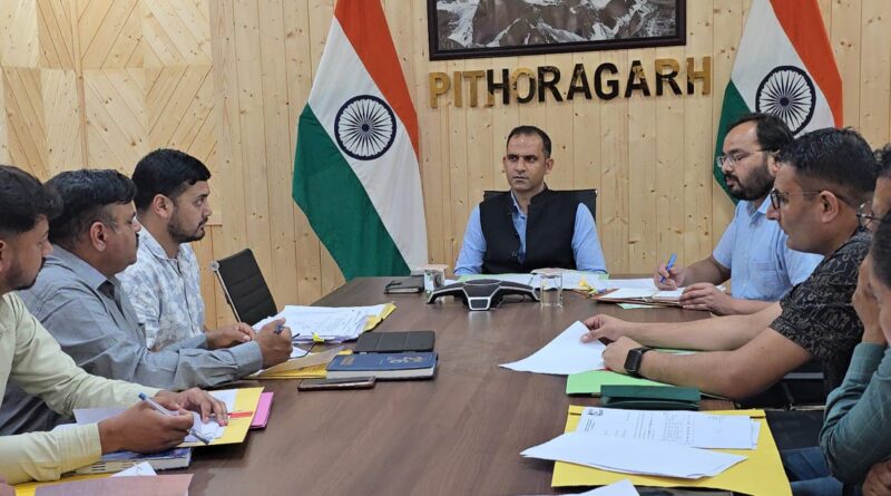 जिलाधिकारी आशीष भटगांई ने राजस्व संवर्धन को लेकर दिए प्रवर्तन बढ़ाने के निर्देश