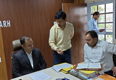 लगातार बारिश के दृष्टिगत जिलाधिकारी आशीष भटगांई ने जिला आपातकालीन परिचालन केंद्र पहुंचकर का लिया जायजा, अधिकारियों को दिए कड़े निर्देश