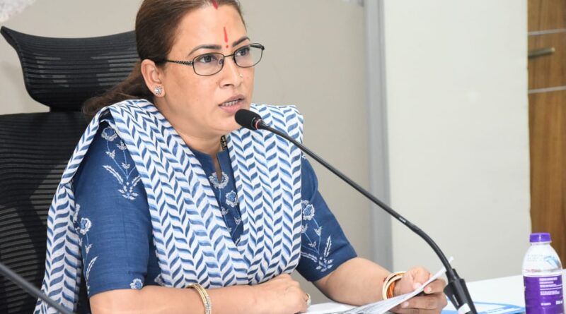 महिला सशक्तिकरण एवं बाल विकास मंत्री रेखा आर्या ने ली समीक्षा बैठक , प्रधानमंत्री मोदी के जन्मदिवस को वृहद स्तर पर मनाए जाने को लेकर दिए आवश्यक दिशा-निर्देश
