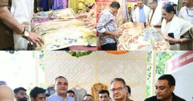 कृषि मंत्री गणेश जोशी ने सिल्क एक्सपो-2026 का किया शुभारंभ, बोले की- सिल्क एक्सपो केवल उत्पादों के प्रदर्शन का मंच नहीं, बल्कि रेशमी उत्पादों के व्यापार का प्रभावशाली माध्यम 