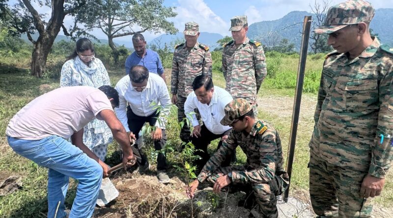 पौधे नहीं, भविष्य की हरियाली तैयार कर रहा एमडीडीए, रायपुर आर्मी फायरिंग रेंज में किया फलदार और जड़ी-बूटी वाले पौधों का रोपण