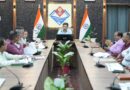 जल जीवन मिशन की लंबित योजनाओं को सर्वाेच्च प्राथमिकता से पूरा करें- जिलाधिकारी डॉ. आशीष चौहान 