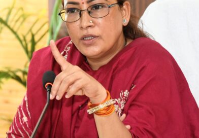 प्रभारी मंत्री रेखा आर्या ने “आंगन का मिलन”कार्यक्रम की करी समीक्षा बैठक , अधिकारियो को दिए आवश्यक दिशा निर्देश