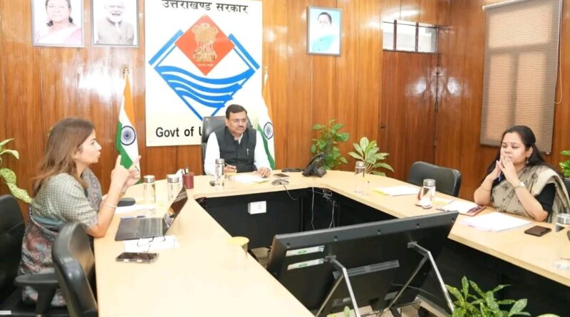 विद्यालयों में हो स्थायी शिक्षक और सुदृढ़ शैक्षणिक व्यवस्था : मुख्य सचिव आनन्द बर्द्धन