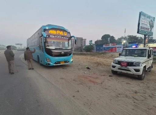 हरिद्वार में लग्जरी बसों पर चौथे दिन भी कार्रवाई जारी—35 चालान, 03 बसें सीज,तकनीकी जाँच पर विशेष जोर, यात्री सुरक्षा को लेकर बस संचालकों को सख्त संदेश